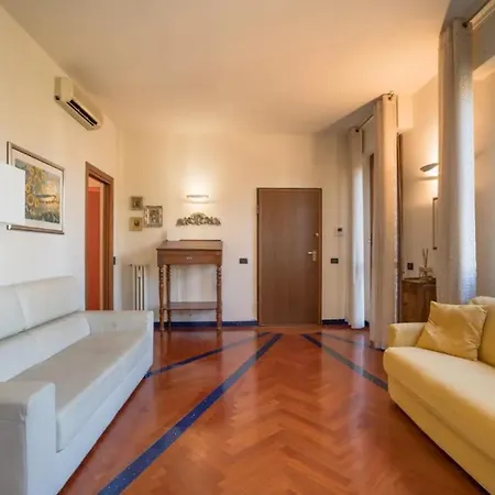 Panoramic Elegant Near The Center شقة *